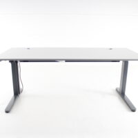 Sitz-Steh Schreibtisch VS-Möbel 910-De mit Vollausstattung -   aus 2. Hand  Sitz-Steh Schreibtisch VS-Möbel 910-De mit Vollausstattung -   aus 2. Hand